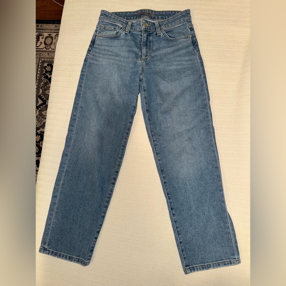 Joe’s Straight Leg Jeans | 25